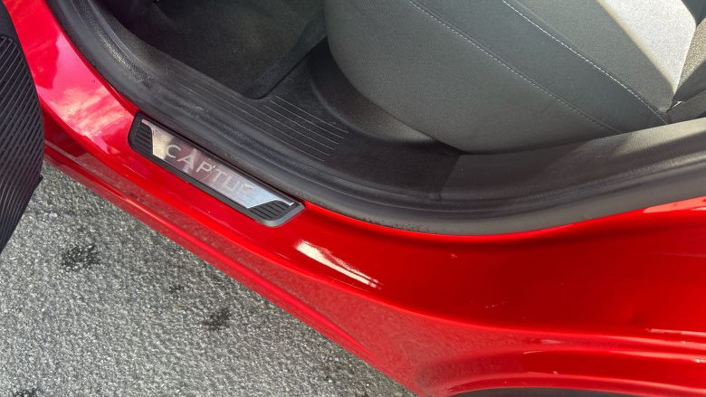 Renault Captur 1.5 dCi 115 Iconic 5dr Diesel Hatchback